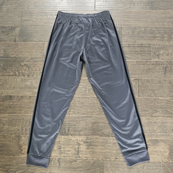 Adidas Charcoal Grey Men's Joggers with Black Side Stripes Sz Medium - Picture 5 of 8